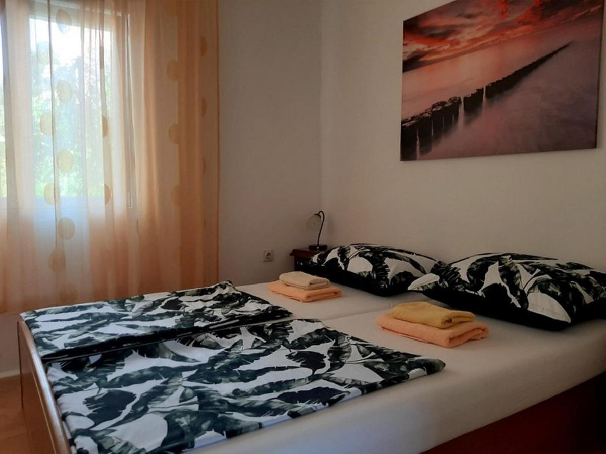 Apartments Nada Крк Экстерьер фото