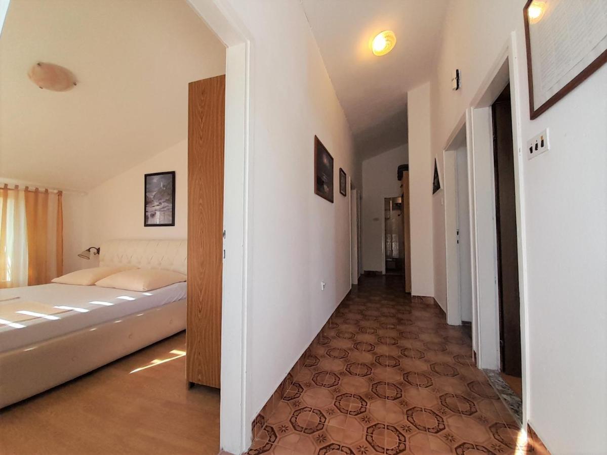 Apartments Nada Крк Экстерьер фото