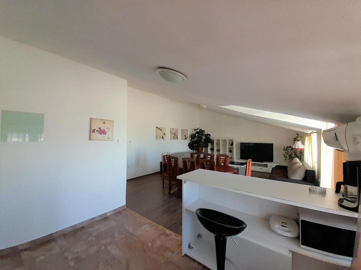 Apartments Nada Крк Экстерьер фото