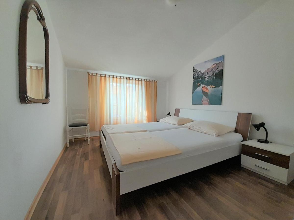 Apartments Nada Крк Экстерьер фото