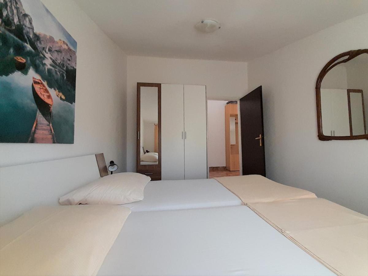 Apartments Nada Крк Экстерьер фото