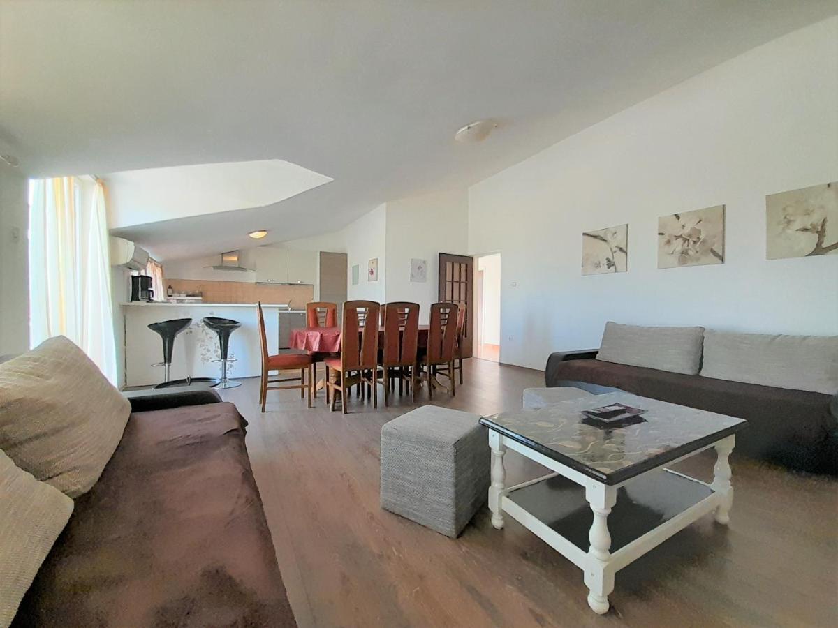 Apartments Nada Крк Экстерьер фото